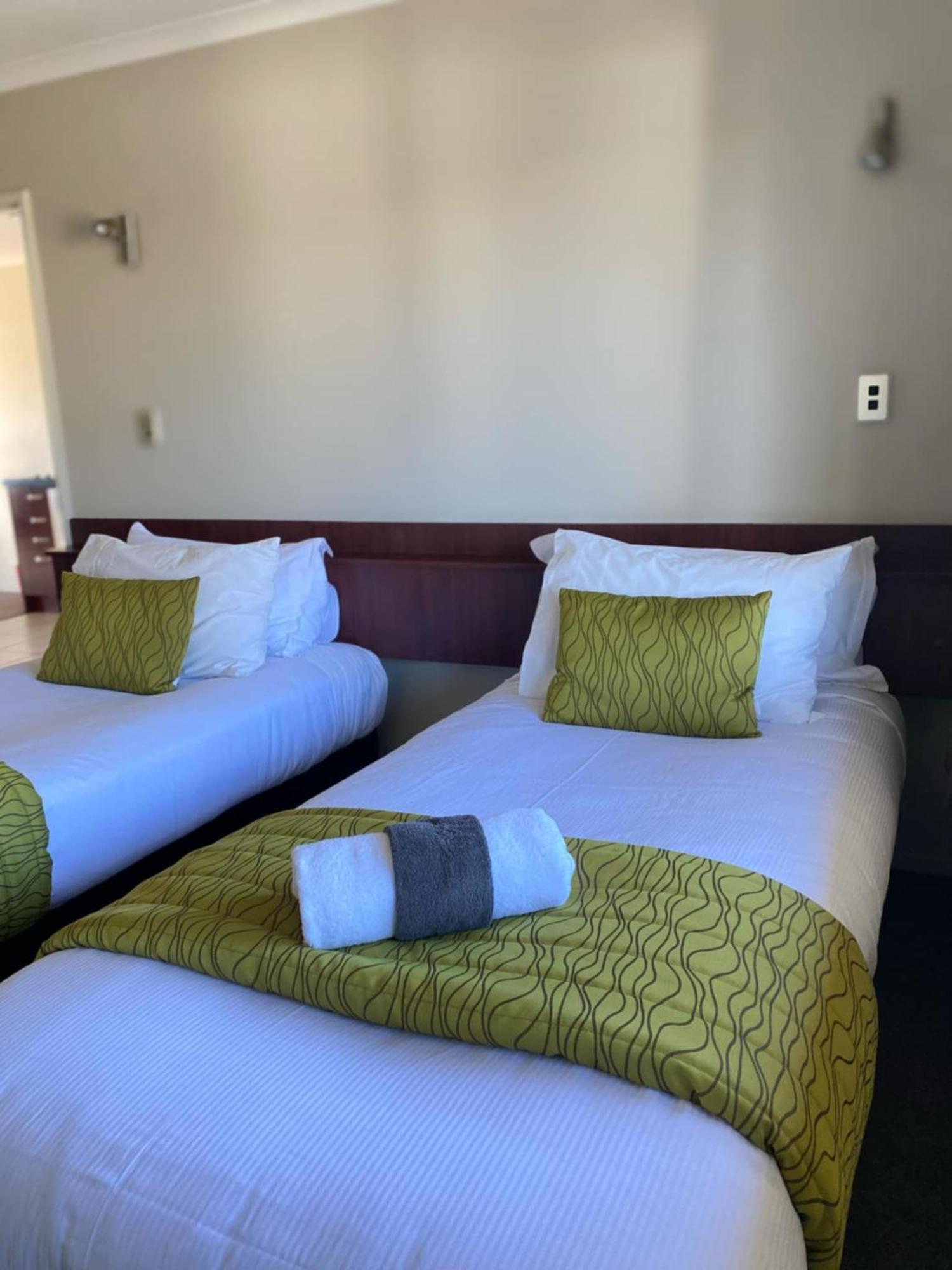 Asure Avenue Motor Lodge ティマル エクステリア 写真